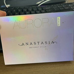 Anastasia Aurora Glow Kit